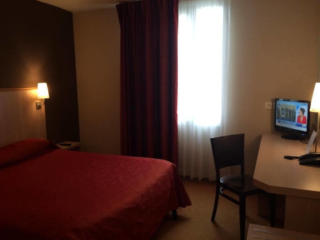 Ibis Styles Lyon Meyzieu Arena Stadium Ngoại thất bức ảnh